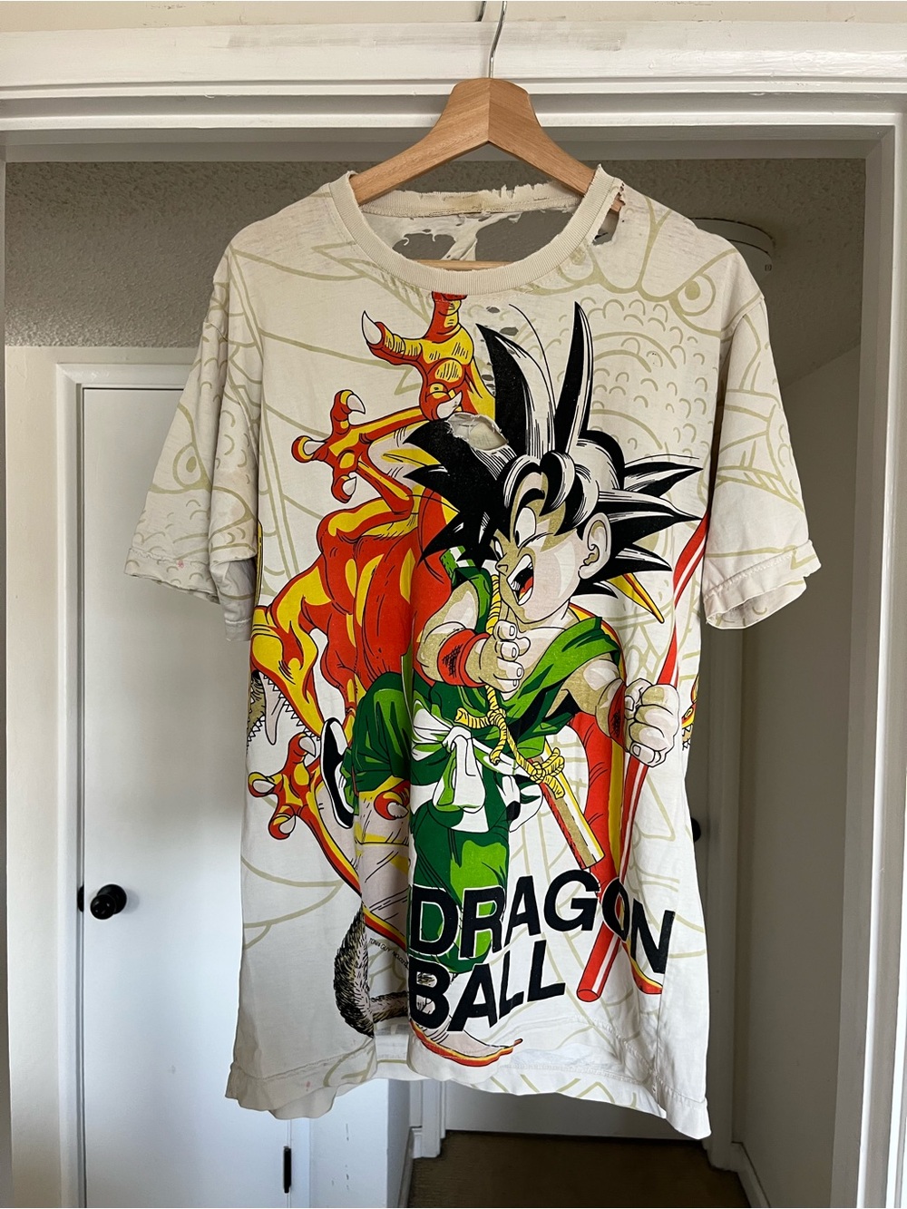 Vintage Distressed Dragon Ball Goku Graphic Tee